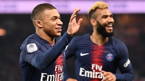 Kylian Mbappé vole au secours de Choupo Moting après son ndem de