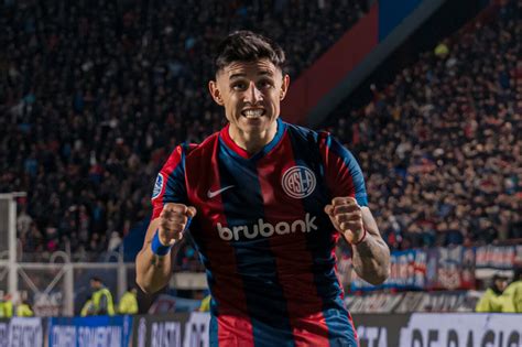 Versus El Impresionante Registro Goleador De Adam Bareiro En San Lorenzo