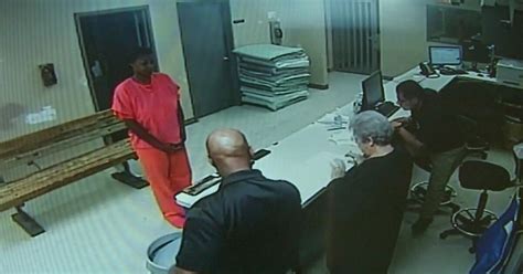 Texas Grand Jury Finds No Cause For Indictment In Sandra Bland Case Los Angeles Times