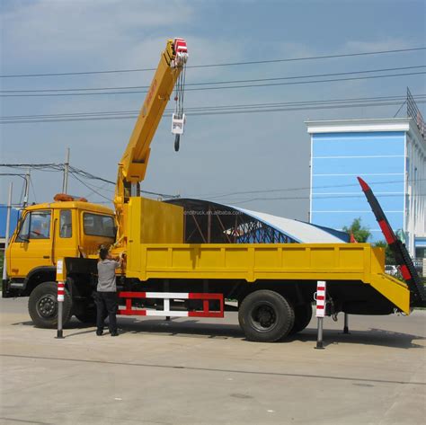 Cheap Price Customized Heavy Duty Flatbed Transport Truck With Front