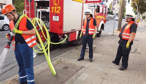 FREIWILLIGE FEUERWEHR UND STADT LÖSCHEN DURST RuhrkanalNEWS