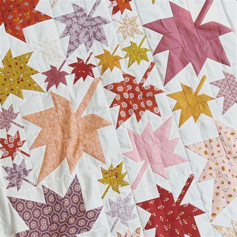 Pin By Nicole Walters On Quilts Seasonal Autumn Leaves Quilts