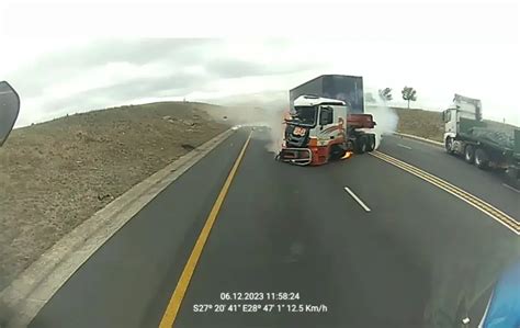 Watch Dashcam Captures Fiery Head On Crash Between Two Trucks On N3