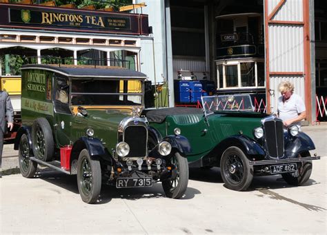 Solve Vintage Morris Vehicles Jigsaw Puzzle Online With Pieces