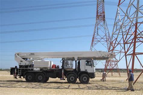 Bronto Skylift SI140HDT-C Specs & Dimensions (2025 - 2025) | Truck