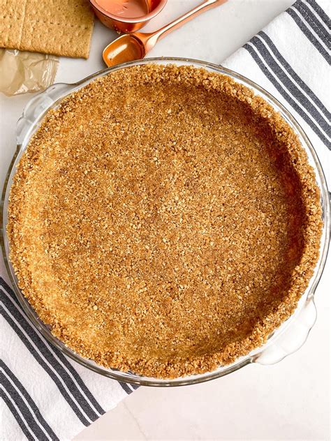 Easy Graham Cracker Crust (No Bake & Baked) - Midwestern HomeLife