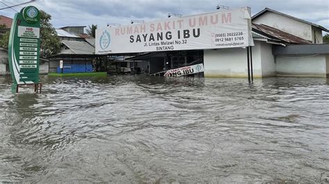 Banjir Di Sintang Kalbar Rendam 12 Kecamatan