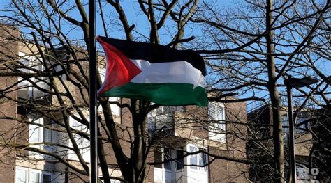 Points Of View Palestinian Flags Flying In Tower Hamlets Roman Road LDN