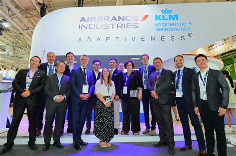 Philippine Airlines And AFI KLM E M Sign Engine Deal Asian Aviation