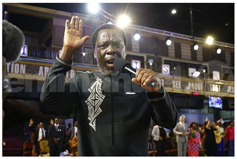 Tb Joshua On Twitter In A Mass Prayer Video Prophet Tb Joshua Prays