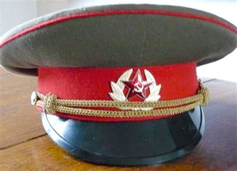 Casquette officier de l ex armée soviétique Monpetitmusee