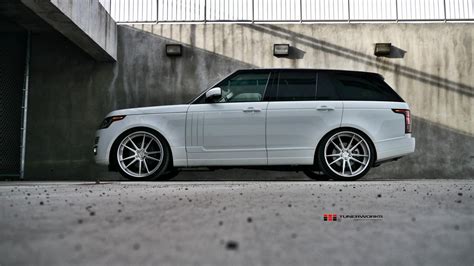 Slammed Range Rover HSE by Tunerworks Performance Inc. - GTspirit