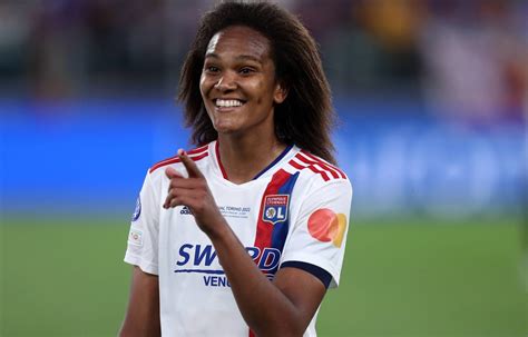 Wendie Renard wikipédia biographie épouse origine mari nouveau