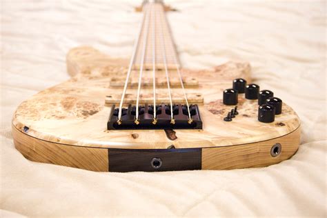 Gear Review Accuracy Basses Matisse Deluxe 5 String No Treble