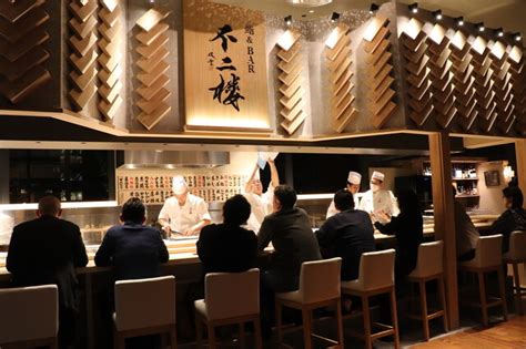 座席 鮨andbar 不二楼 新丸ビル店 （sushi And Bar Fujiro） 大手町寿司 食べログ