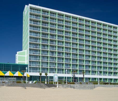 Virginia Beach Hotels | Holiday Inn Virginia Beach Oceanside Hotel | VA