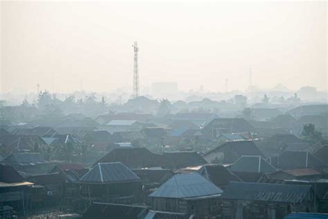 Kabut Asap Selimuti Kota Palembang