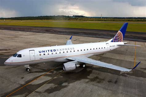 United Express SkyWest ERJ 175 PR EED CO 91 Grd SJK Embraer LR