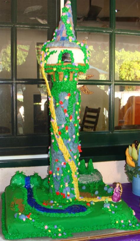 Tangled Birthday Cake