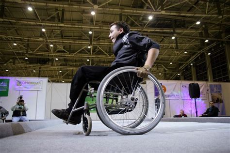 Fashion Show for Disabled People (34 pics)