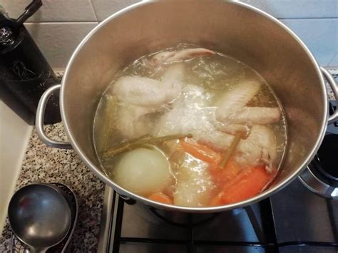 Brodo Di Pollo Una Salutare Ricetta Per Le Giornate Invernali