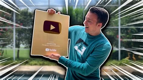 Million Subscriber Youtube Gold Play Button Unboxing Youtube