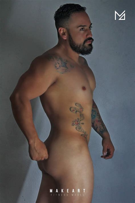 Back Nude Art On Twitter Miguel Barba Posando Para Nuestra Lente