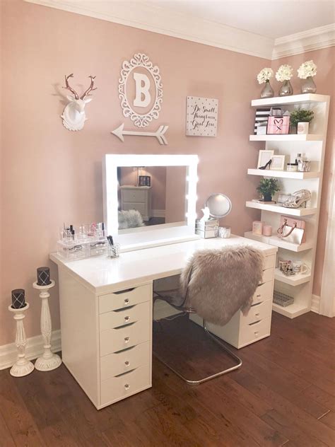 The Ultimate Guide To Bedroom Vanities For Makeup Enthusiasts Stylish Makeup Vanity Tables