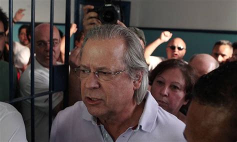 Advogado de Dirceu aponta contradição em decisões de Barbosa Jornal O