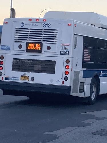 MTA NYCB 2012 New Flyer C40LF 312 On The Not In Service Flickr