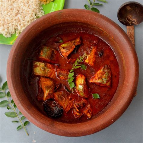 Meen Mulakittathu Kerala Fish Curry With Kudampuligambojee Meen