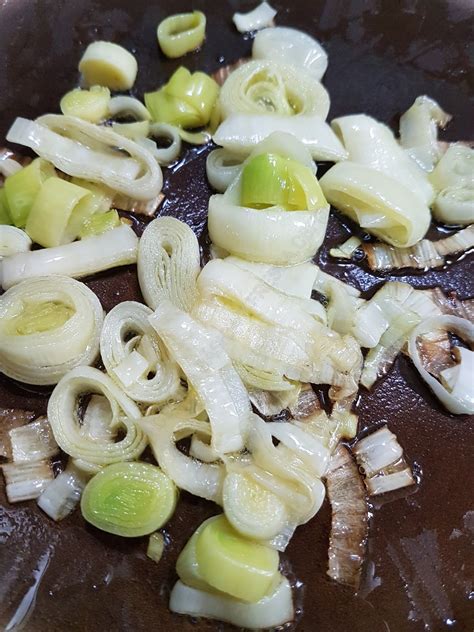 Cocina Basica y Fresca JUDÍAS SALTEADAS CON JAMÓN Y TOMATE CBF