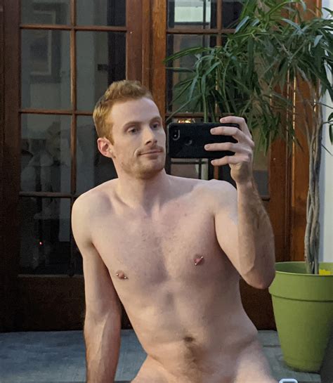 Love Working Out Naked Scrolller