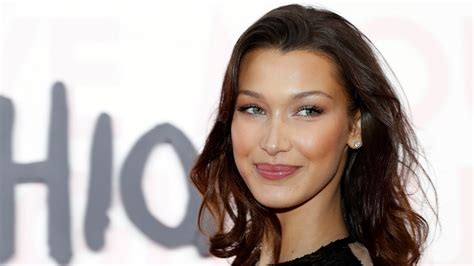 Bella Hadid Face Shape