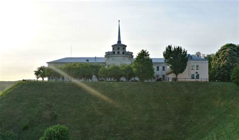 Новый замок в Гродно - описание, расположение на карте, фото | Маршрут.бел