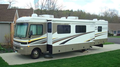 2005 Fleetwood Bounder 35E Used Motorhomes And RVs For Sale