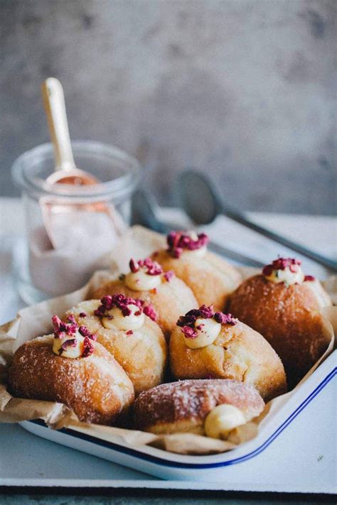 Doughnuts With Rich Vanilla Cream Recipe Doughnuts Homemade Donuts