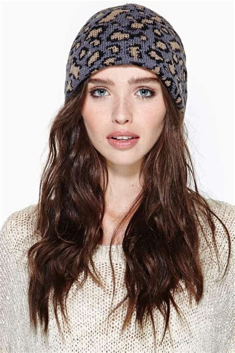 Fresh How To Wear A Beanie With Curly Hair With Simple Style Stunning And Glamour Bridal Haircuts