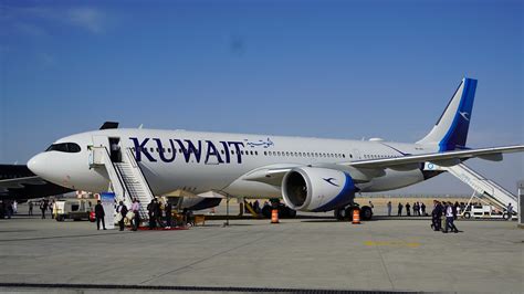 K Aph Airbus A Kuwait Airways Dubai Al Maktoum Flickr