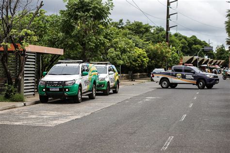 Motoristas De Nibus Queimam Pneus E Fecham Avenida Maranh O Em