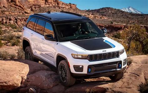 2024 Jeep Grand Cherokee | Coronet Dodge Peru, IL