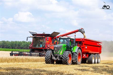 Foto Case Ih Axial Flow 8230 Combine 1480900