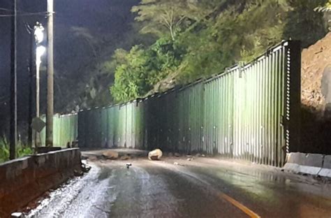 Por Caída De Piedras Amaneció Cerrada La Vía A Bogotá Noticiero Del Llano