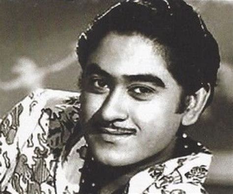 Kishore Kumar Biography - Childhood, Life Achievements & Timeline