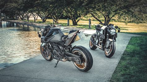 Mô tô mới trên 500cc ra mắt trong tháng 9 2023 toàn siêu naked bike và