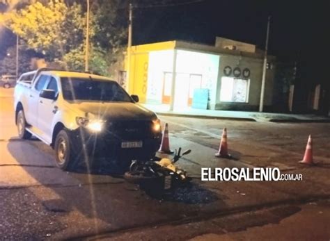 Un motociclista fue hospitalizado tras protagonizar una colisión El