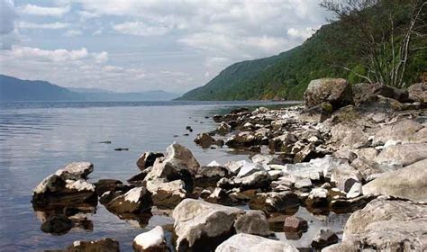 Le chasseur du monstre du Loch Ness filme une étrange turbulence dans l