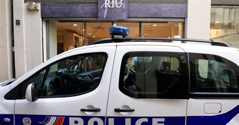 metz faits divers Braquage au pistolet factice un client désarme l