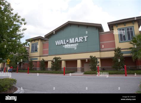 walmart supercenter hypermarket florida usa Stock Photo - Alamy