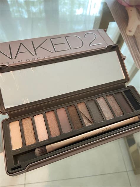 Urban Decay Naked Eyeshadow New With Defect Kesehatan